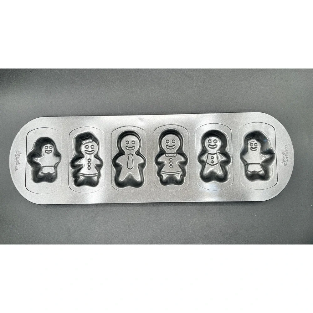 Wilton Gingerbread Family Mini Cake Pan‎ 6 Cavity Non-Stick Christmas Bakeware